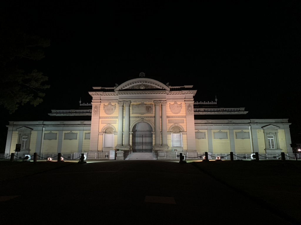 奈良国立博物館　夜間　ライトアップ