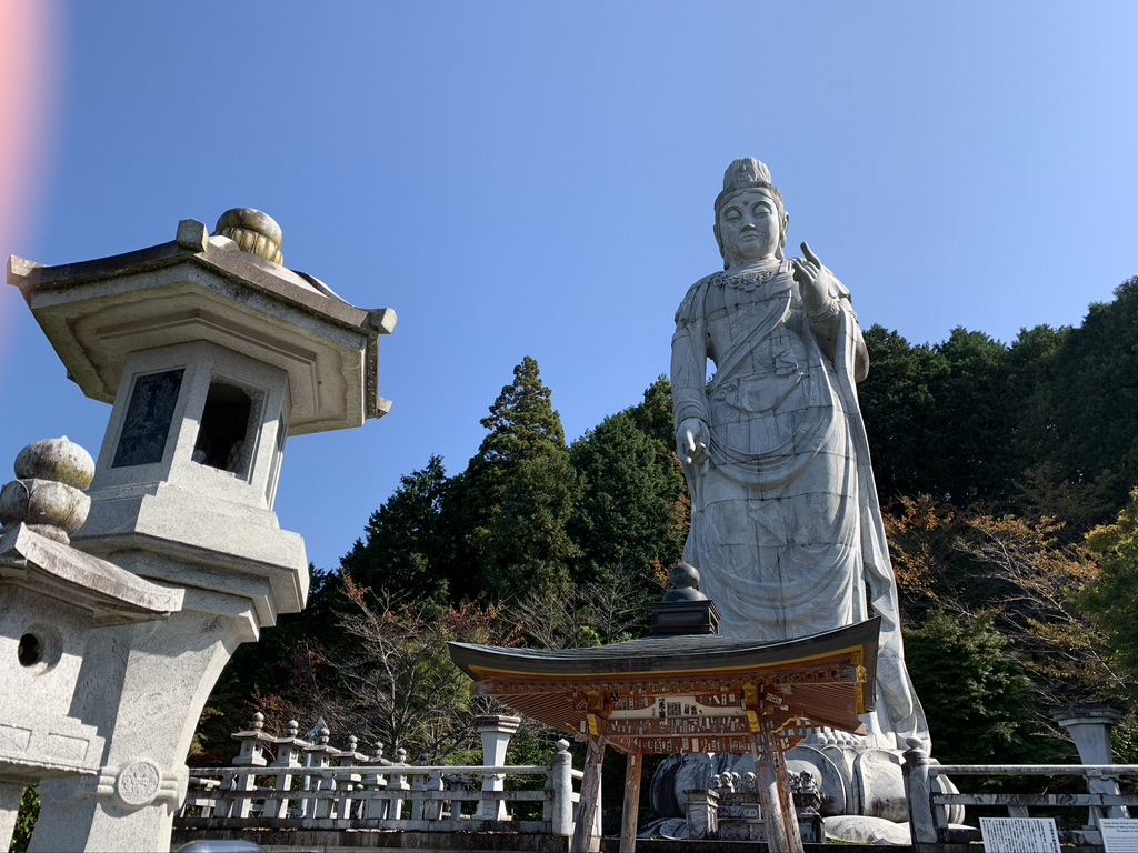 壺阪寺　大観音石像