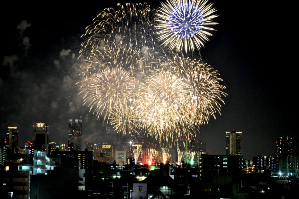 なにわ淀川花火大会 photoAC