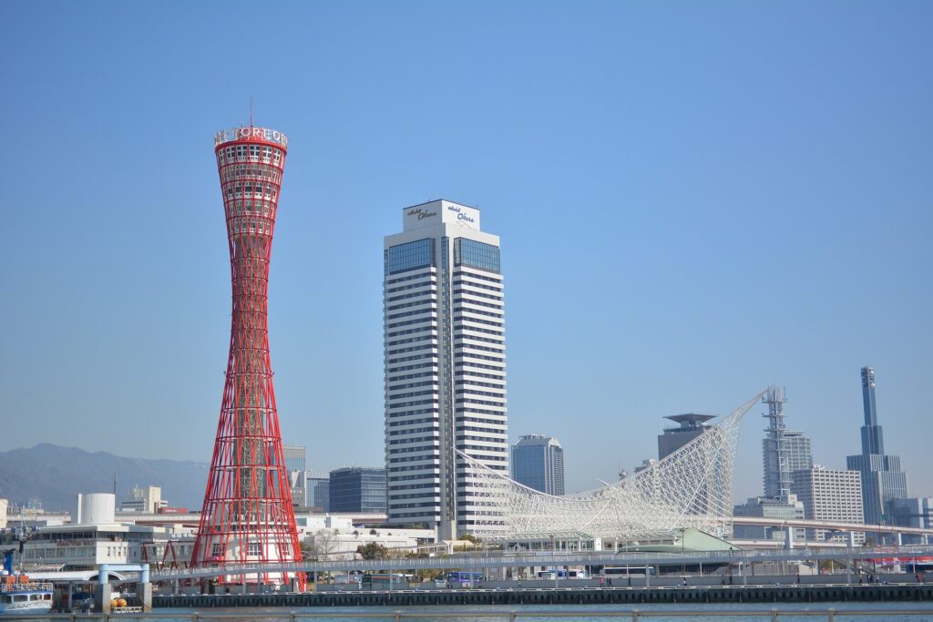 神戸メリケンパーク ポートタワー ホテルオークラ 神戸海洋博物館 pixabay
