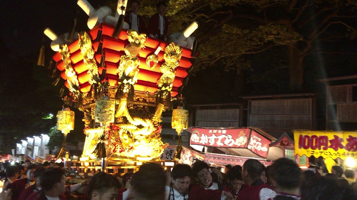 枚岡神社『秋郷祭（枚岡まつり）』で見れる夜の幻想的なふとん太鼓